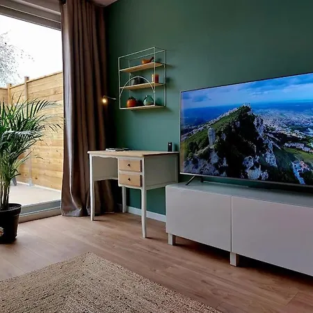 Calme Et Elegant Netflix Parking Prive, Garage A Velos * Amiens
